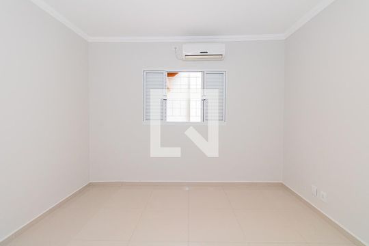 Suíte de casa à venda com 4 quartos, 290m² em Vila Albertina, São Paulo