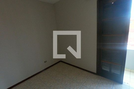 Casa à venda com 3 quartos, 150m² em Vila Harmonia, Guarulhos
