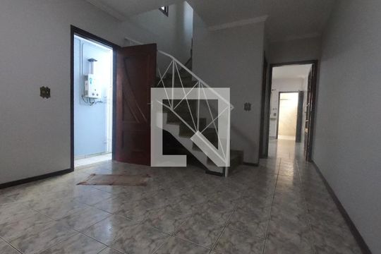 Casa à venda com 3 quartos, 150m² em Vila Harmonia, Guarulhos