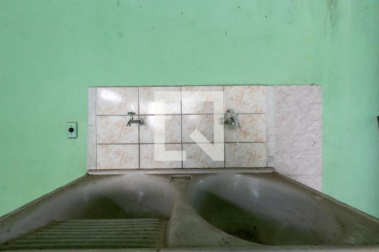 Área de Serviço de casa à venda com 3 quartos, 360m² em Eldorado, Contagem