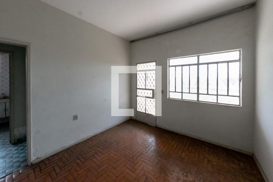 Casa à venda com 3 quartos, 360m² em Eldorado, Contagem