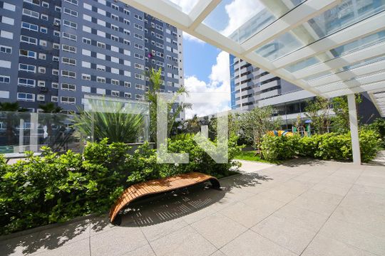Área comum - Piscina de apartamento à venda com 2 quartos, 58m² em São Sebastião, Porto Alegre