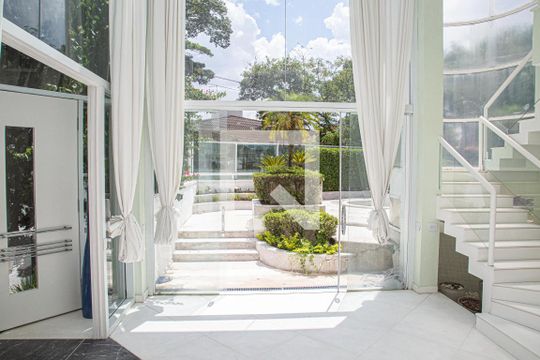 Sala de casa à venda com 5 quartos, 600m² em Pacaembu, São Paulo