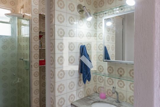 Banheiro de apartamento à venda com 3 quartos, 67m² em Conjunto Residencial Parque Bandeirantes, Campinas