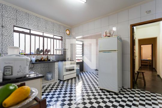 Casa à venda com 2 quartos, 300m² em Vila Osasco, Osasco