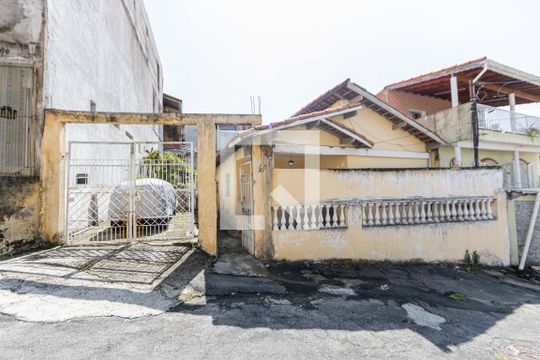 Fachada de casa à venda com 2 quartos, 150m² em Vila Matilde, São Paulo