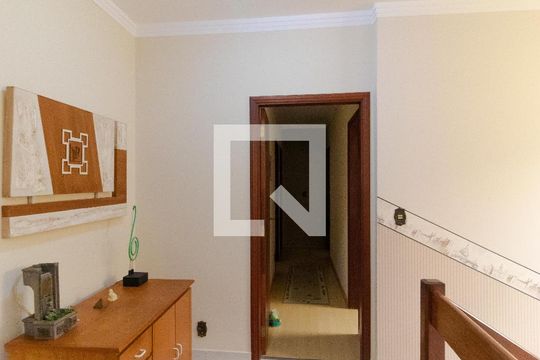 Hall da Escada de casa à venda com 4 quartos, 351m² em Vila Nogueira, Campinas