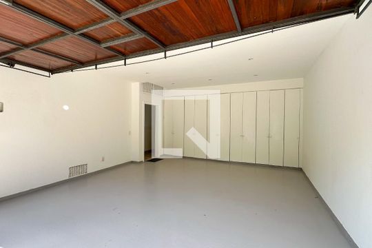 Garagem de casa à venda com 6 quartos, 800m² em Gavea, Rio de Janeiro