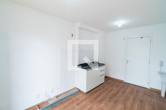 Studio de kitnet/studio para alugar com 1 quarto, 27m² em Vila Guarani (zona Sul), São Paulo