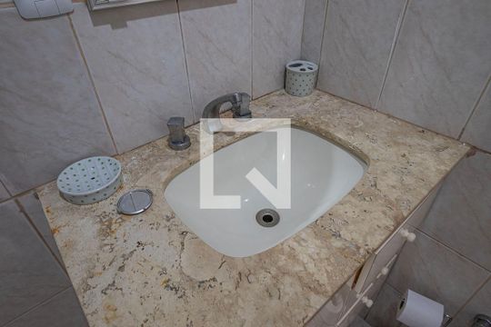 Banheiro de apartamento à venda com 1 quarto, 31m² em Jardim Paulista, São Paulo