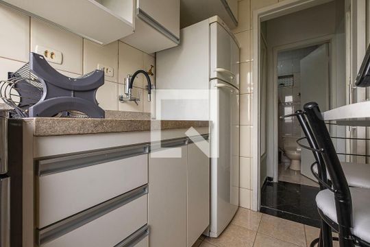 Cozinha de apartamento à venda com 1 quarto, 31m² em Jardim Paulista, São Paulo