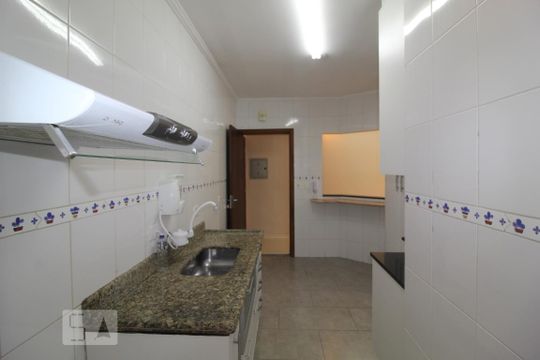 Cozinha de apartamento para alugar com 3 quartos, 99m² em Santa Paula, São Caetano do Sul