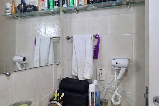 Banheiro de apartamento à venda com 1 quarto, 44m² em Centro, Santo André