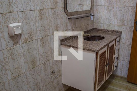 Banheiro da suíte 1 de casa para alugar com 3 quartos, 220m² em Vila Monte Alegre, Ribeirão Preto