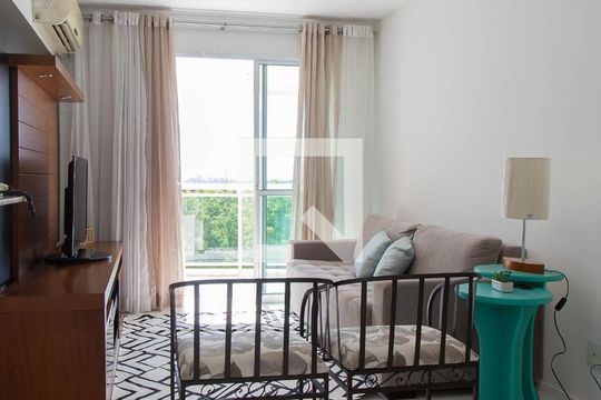 Sala de apartamento para alugar com 2 quartos, 60m² em Recreio dos Bandeirantes, Rio de Janeiro