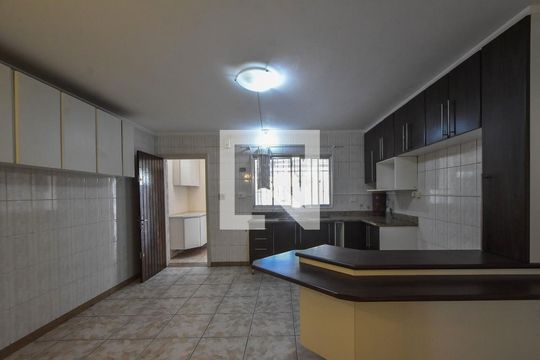 Cozinha de casa para alugar com 2 quartos, 250m² em Campo Belo, São Paulo