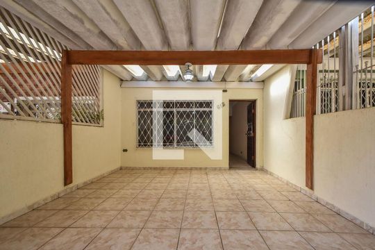 Garagem de casa para alugar com 2 quartos, 250m² em Campo Belo, São Paulo