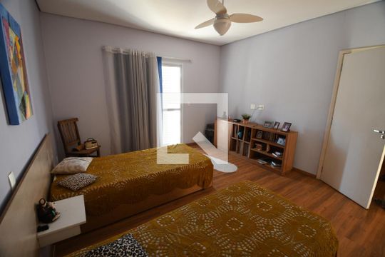 Suíte 1 de casa à venda com 3 quartos, 250m² em Jardim Chapadão, Campinas