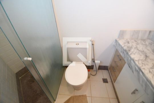 Banheiro da Suíte 1 de casa à venda com 3 quartos, 250m² em Jardim Chapadão, Campinas