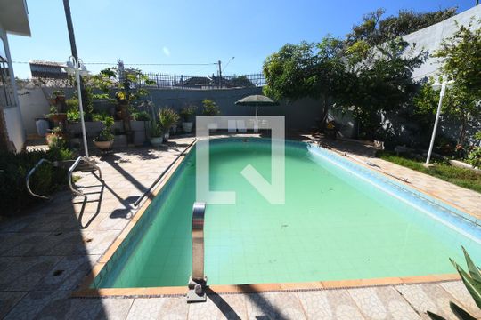 Piscina de casa à venda com 3 quartos, 250m² em Jardim Chapadão, Campinas