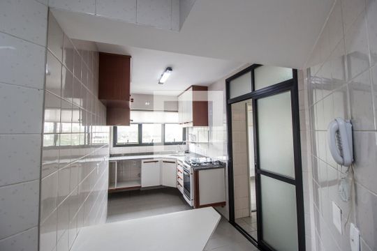 Cozinha de apartamento à venda com 3 quartos, 100m² em Alphaville Centro Industrial E Empresarial/alphaville., Barueri