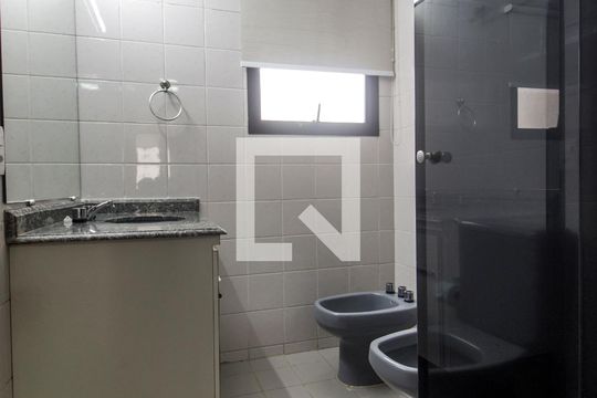 Banheiro da Suíte  de apartamento à venda com 3 quartos, 100m² em Alphaville Centro Industrial E Empresarial/alphaville., Barueri