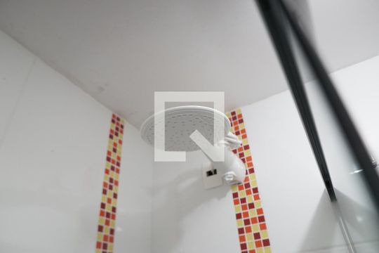 Banheiro de casa para alugar com 3 quartos, 126m² em Vila Amália (zona Norte), São Paulo