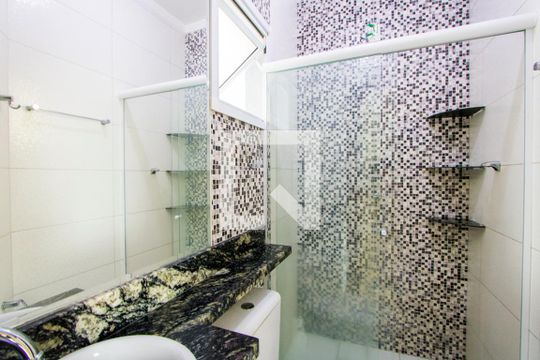 Banheiro de apartamento para alugar com 2 quartos, 80m² em Jardim Ipanema, Santo André