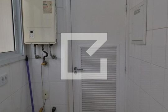 Área de Serviço de apartamento para alugar com 3 quartos, 93m² em Pinheiros, São Paulo