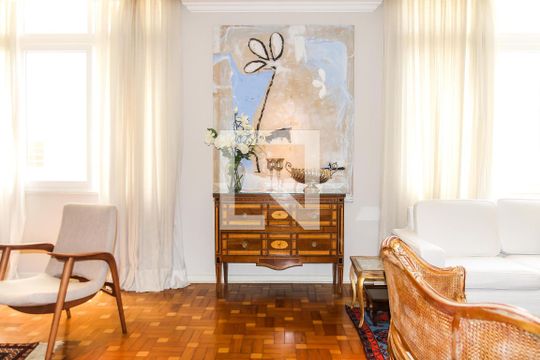 Sala de apartamento à venda com 3 quartos, 160m² em Cerqueira César, São Paulo