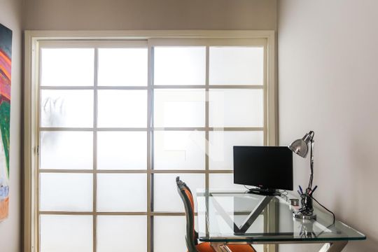 Escritório de apartamento à venda com 3 quartos, 160m² em Cerqueira César, São Paulo