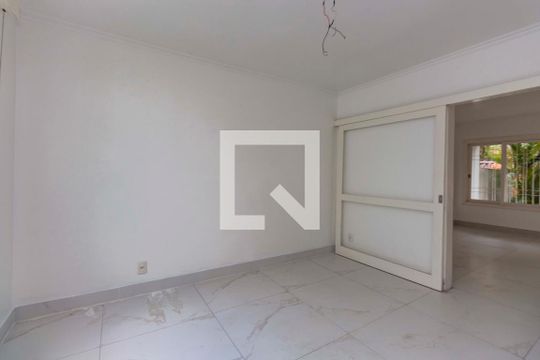 Sala 2 de casa à venda com 4 quartos, 220m² em Sarandi, Porto Alegre