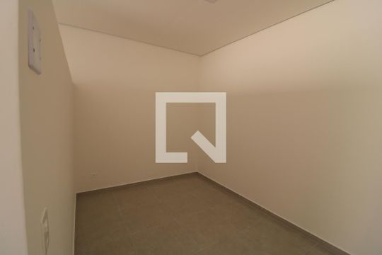 Quarto de kitnet/studio para alugar com 1 quarto, 42m² em Quinta da Paineira, São Paulo