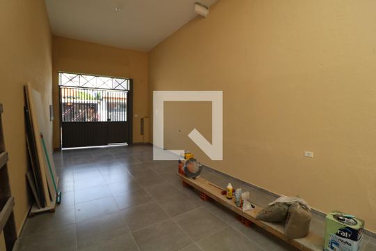 Garagem de kitnet/studio para alugar com 1 quarto, 42m² em Quinta da Paineira, São Paulo