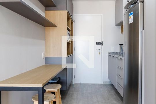 Cozinha de kitnet/studio à venda com 1 quarto, 33m² em Consolação, São Paulo