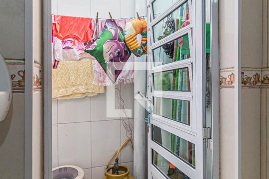 Área de Serviço de casa de condomínio à venda com 2 quartos, 92m² em Vila Tibiriçá, Santo André