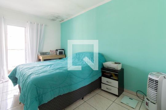Quarto 1 de casa para alugar com 2 quartos, 120m² em Vila Dona Augusta, São Paulo