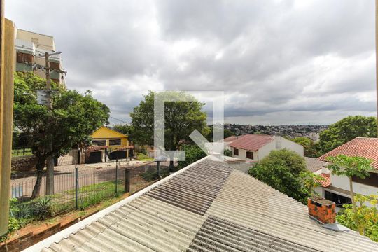 Vista da sacada da suíte 2 de casa à venda com 2 quartos, 300m² em Teresópolis, Porto Alegre