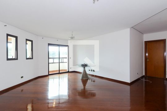 Apartamento à venda com 3 quartos, 160m² em Vila Galvão, Guarulhos