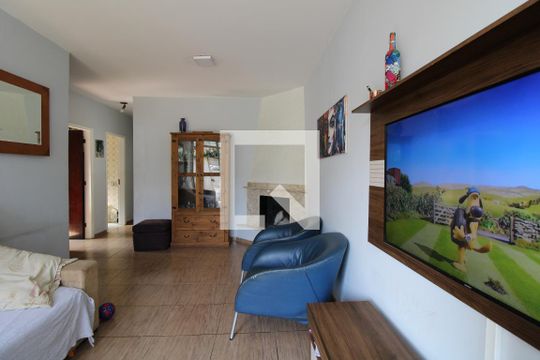 Sala de casa à venda com 3 quartos, 240m² em Jardim Dom Bosco, São Paulo