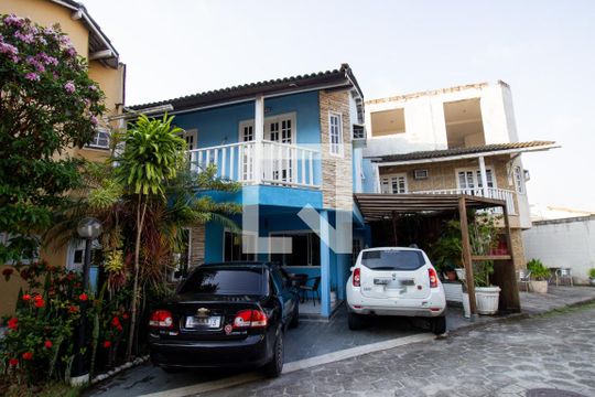 Fachada da Casa de casa à venda com 3 quartos, 200m² em Recreio dos Bandeirantes, Rio de Janeiro