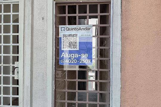 Fachada de casa à venda com 1 quarto, 75m² em Cambuci, São Paulo