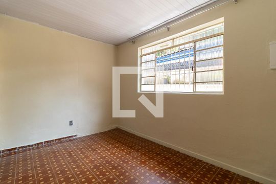Quarto 1 de casa à venda com 1 quarto, 75m² em Cambuci, São Paulo