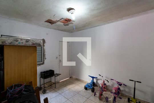 Casa 02 - Kitnet de casa à venda com 6 quartos, 150m² em Vila Arapua, São Paulo