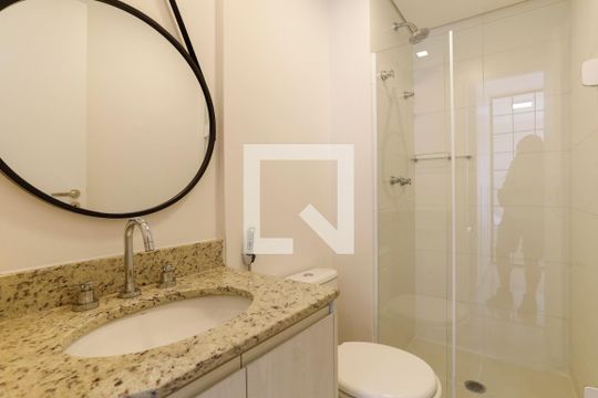 Banheiro de kitnet/studio para alugar com 1 quarto, 36m² em Santa Cecília, São Paulo