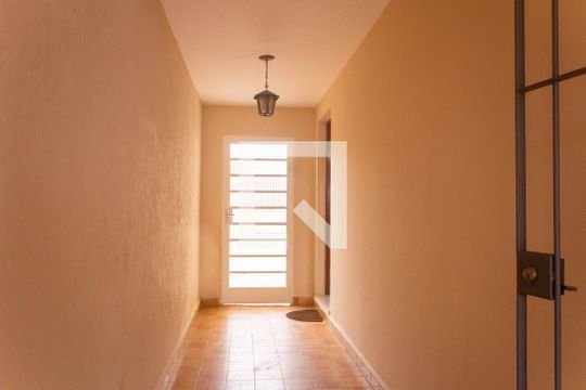 Entrada de casa à venda com 4 quartos, 132m² em Jardim Ernestina, São Paulo