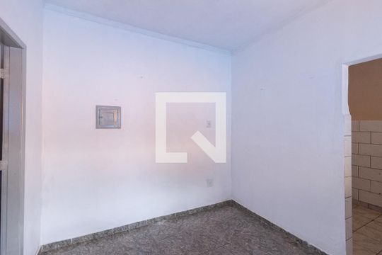 Sala de casa para alugar com 1 quarto, 38m² em Campo Grande, Rio de Janeiro