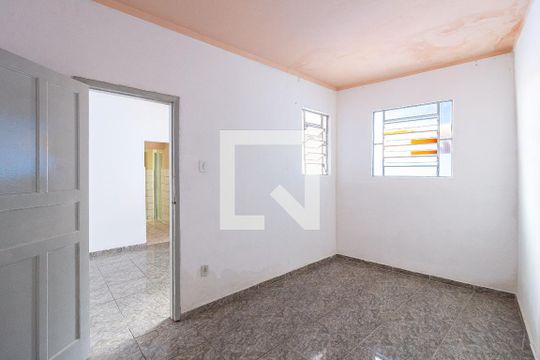 Quarto de casa para alugar com 1 quarto, 38m² em Campo Grande, Rio de Janeiro