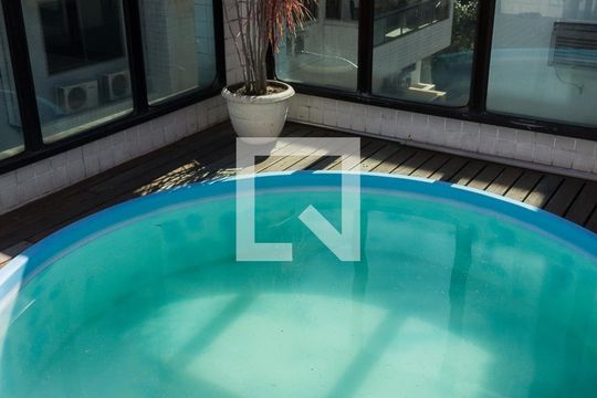 Piscina de apartamento à venda com 4 quartos, 140m² em Recreio dos Bandeirantes, Rio de Janeiro