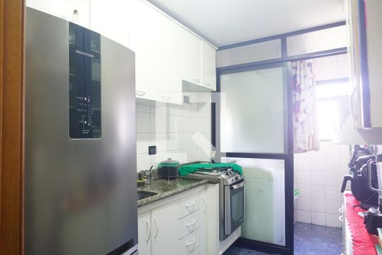 Cozinha de apartamento à venda com 2 quartos, 65m² em Vila Santana, São Paulo
